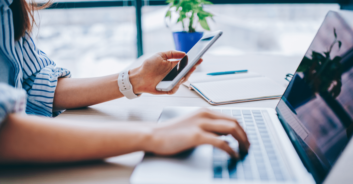 Browsing with mobile and laptop